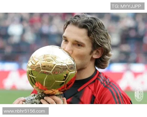 足球明星夫妇荣获最佳情侣奖项合影展现甜蜜时刻与荣耀瞬间